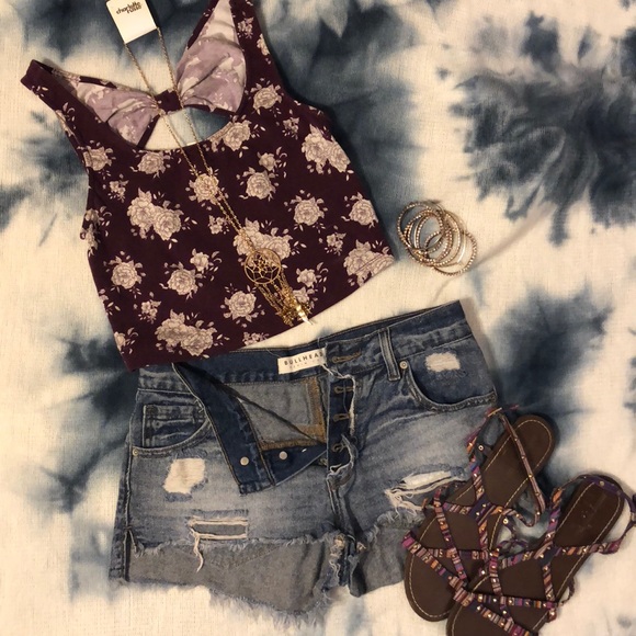 Forever 21 Tops - Forever 21 Floral Crop Top